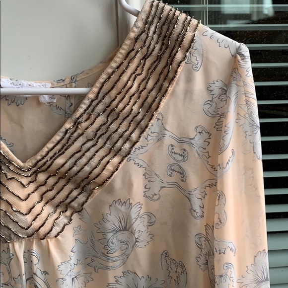 Blouse - Picture 2 of 3